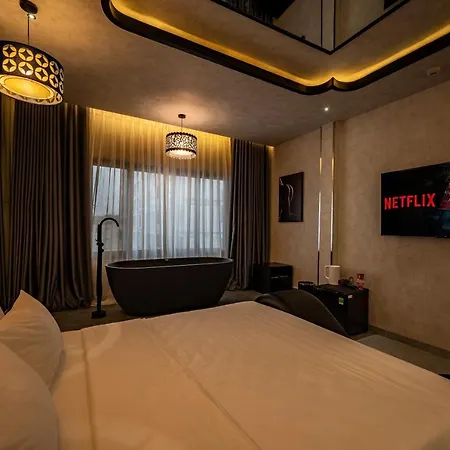 Aria Hotel Quận 10-2